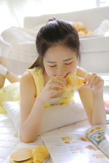 比基尼泳衣三角